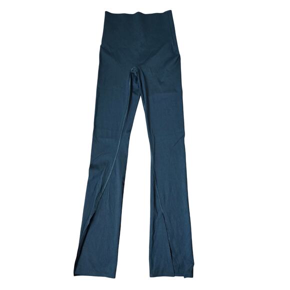 SPANX Booty Boost Core Luxe Front Slit Leggings - Black - Small - Picture 2 of 11